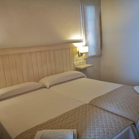 Hostal La Fonda Conil de la Frontera Kültér fotó