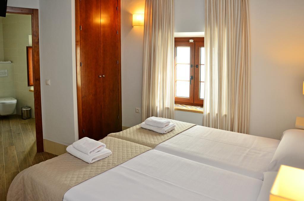 Hostal La Fonda Conil de la Frontera Szoba fotó